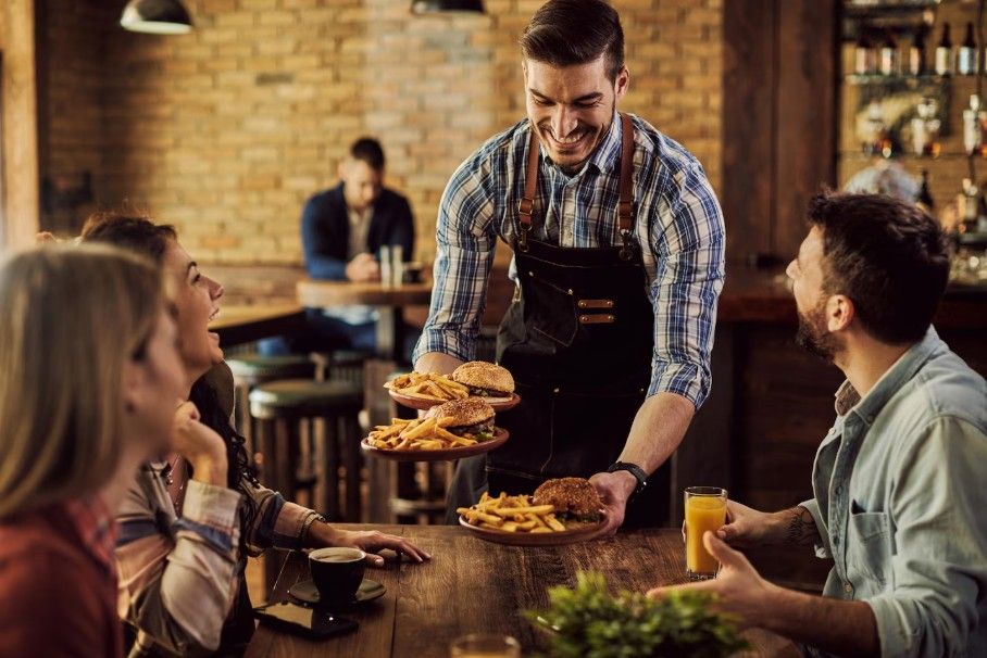 FOODDD    SERVIC.jpeg